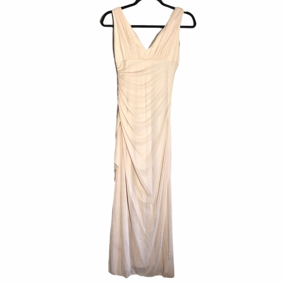 BETSY&ADAM EVENING PROM SHIMMERING RUCHED DRESS - Picture 2 of 8